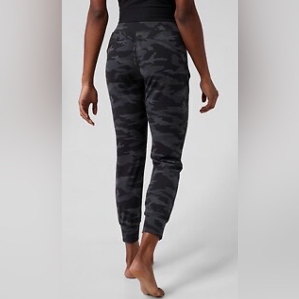 Athleta Salutation High Rise Jogger